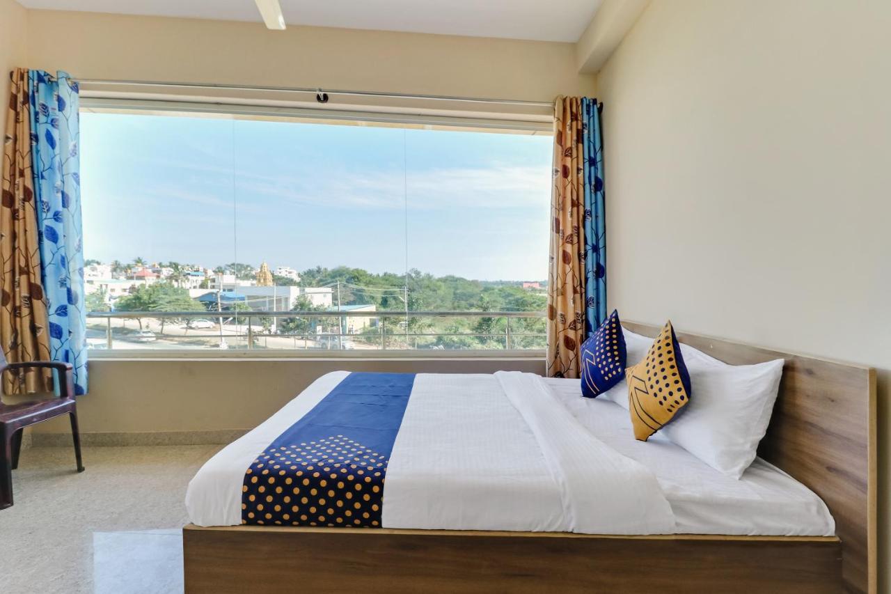 Spot On 76940 Sri Annapoorneshwari Residency Boarding & Lodging Hotel Hassan Exterior photo
